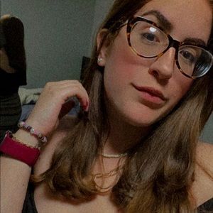 Meet your Posher, Ely